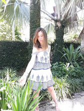 Load image into Gallery viewer, NAVY STRIPED EMBROIDERED SET