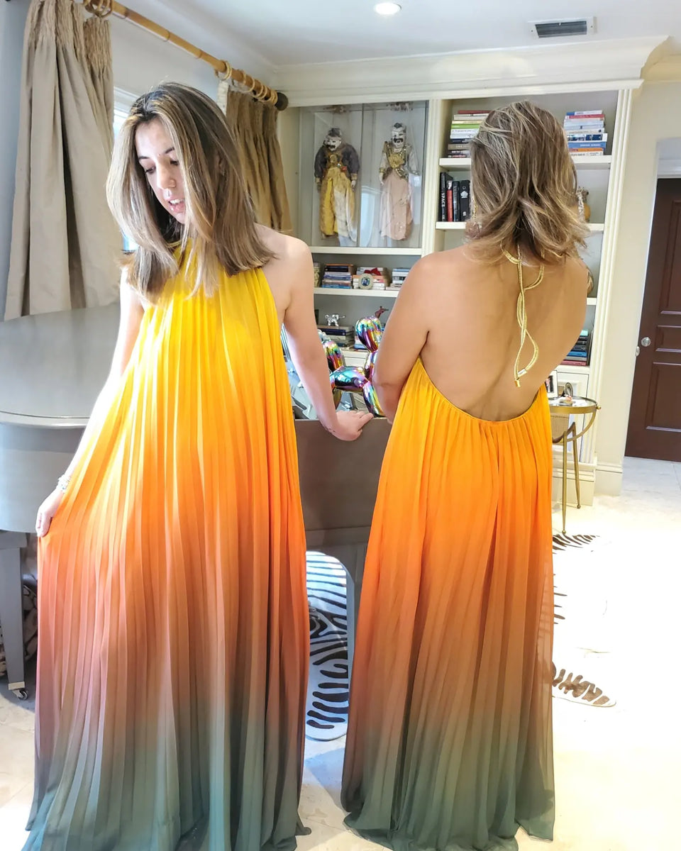 L’atiste Ombré Halter Pleated selling Accordion Maxi Dress nwt large