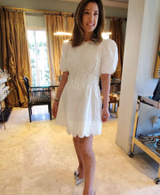 Load image into Gallery viewer, WHITE RUCHED DETAIL DRESS