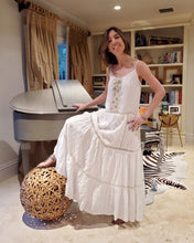 Load image into Gallery viewer, WHITE MAXI DRESS