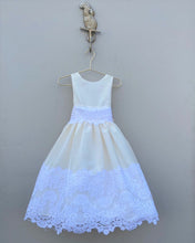 Load image into Gallery viewer, IVORY SILK LACE DRESS