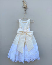 Load image into Gallery viewer, IVORY SILK LACE DRESS