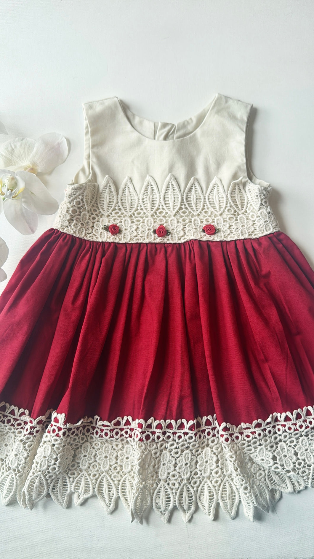 IV|RED LACE DRESS