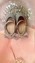 Load image into Gallery viewer, PINK RHINESTONE BOW FLATS

