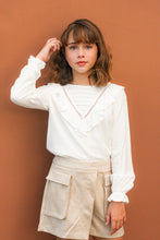 Load image into Gallery viewer, WHITE RUFFLE BLOUSE
